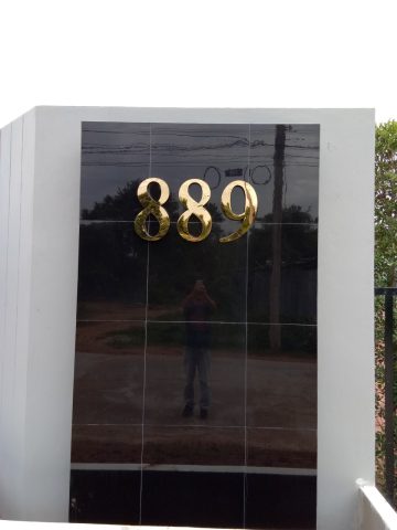สแตนเลส, ป้ายไวนิล รูปที่ 135 - อาร์มงานป้ายโคราช